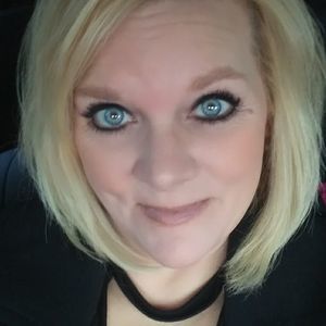 Meet your Posher, Christy